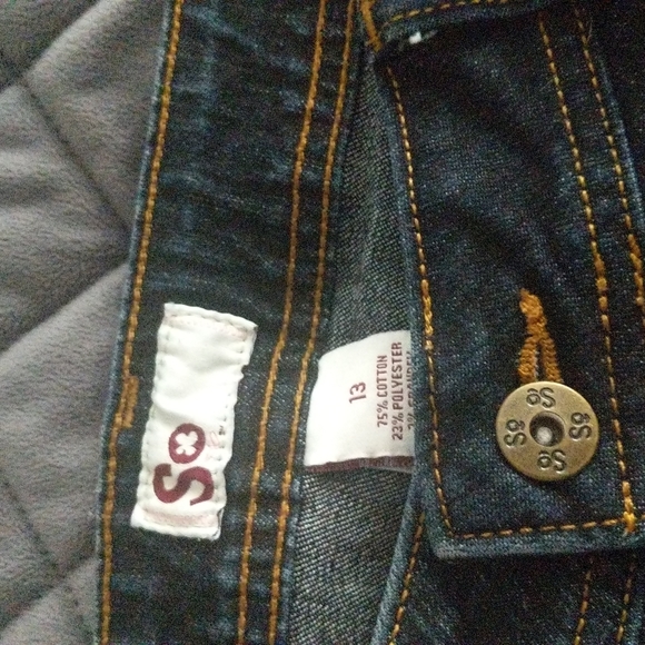 Women's Juniors skinny jeans - Picture 3 of 5